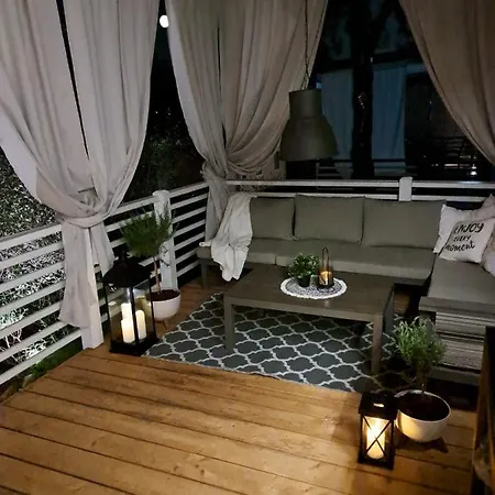 مكان تخييم Naomi Amelie