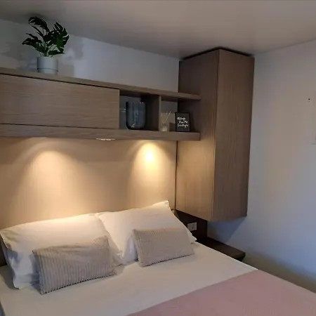 Naomi Amelie Campingplads Jezera